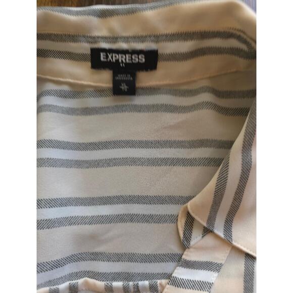 Express Striped Zip-Front Blouse – Cream & Charcoal Vertical Stripe (Size XL) - Picture 6 of 7